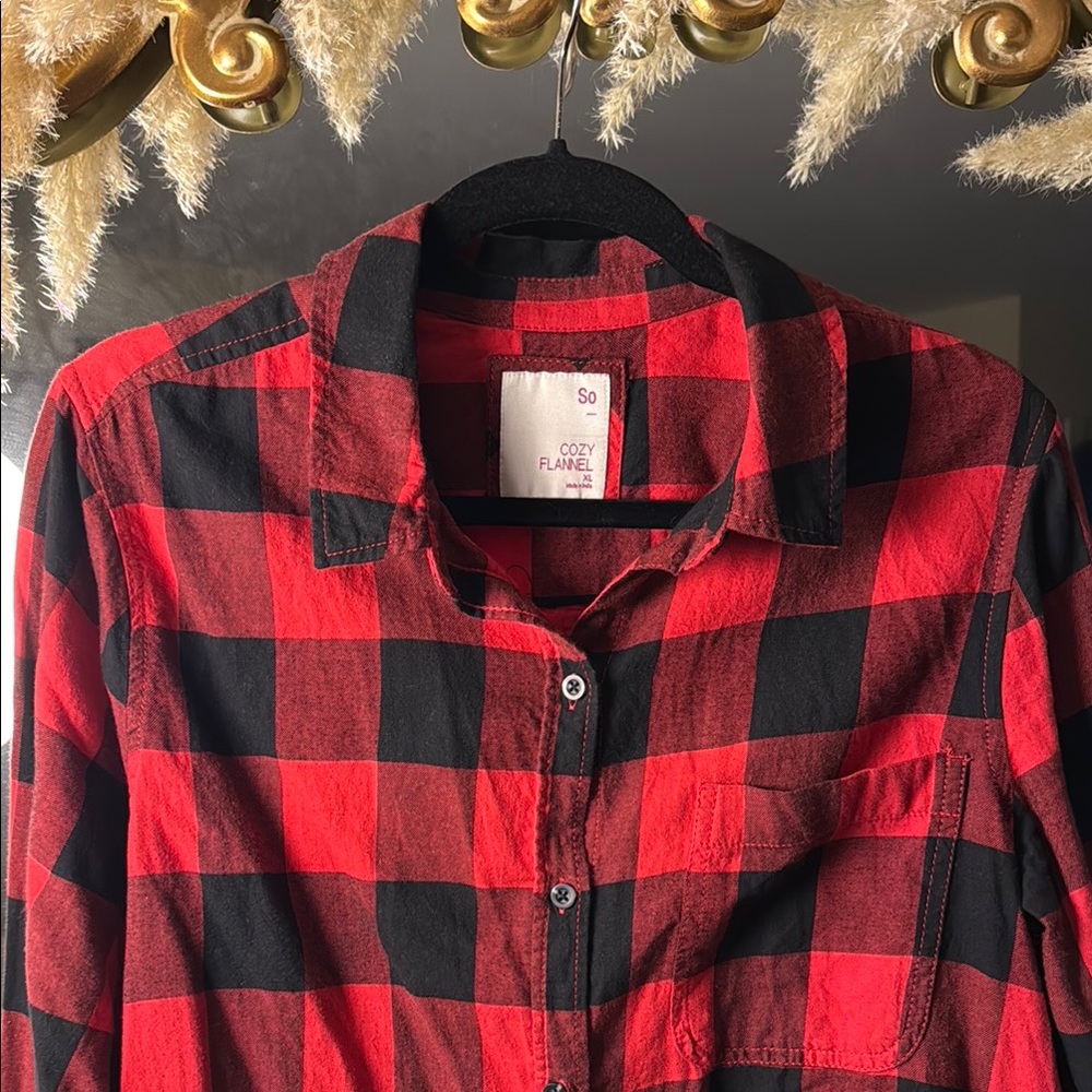 SO Cozy Flannel Red and Black Checkered Gingham Button Up Shirt - Picture 2 of 4